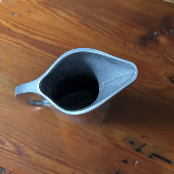 Wilton Armetale Traditional Beverage Pitcher, Mid-century Modern Beautiful Lines - Picture 6 of 12